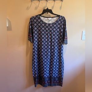 3XL Lularoe Julia dress.  MIDI length.  Very flattering.  Body skimming.
